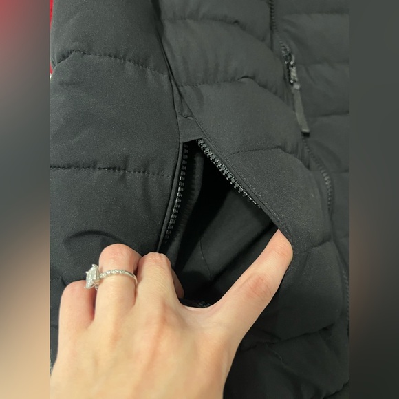 Calvin Klein Puff Vest - Picture 4 of 9